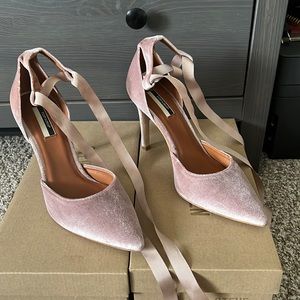 Blush pink velvet heel